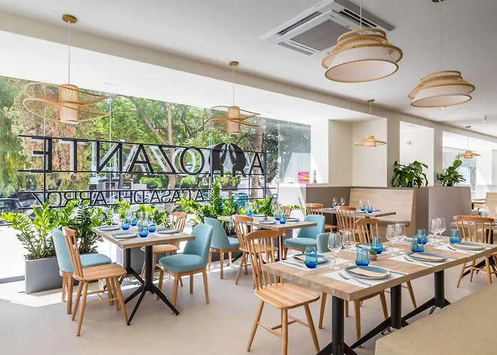 Hotel Occidental Puerto Banus 4*