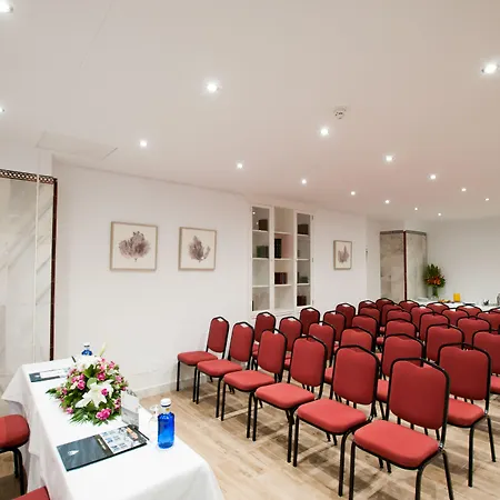 Occidental Puerto Banus 4* マルベーリャ